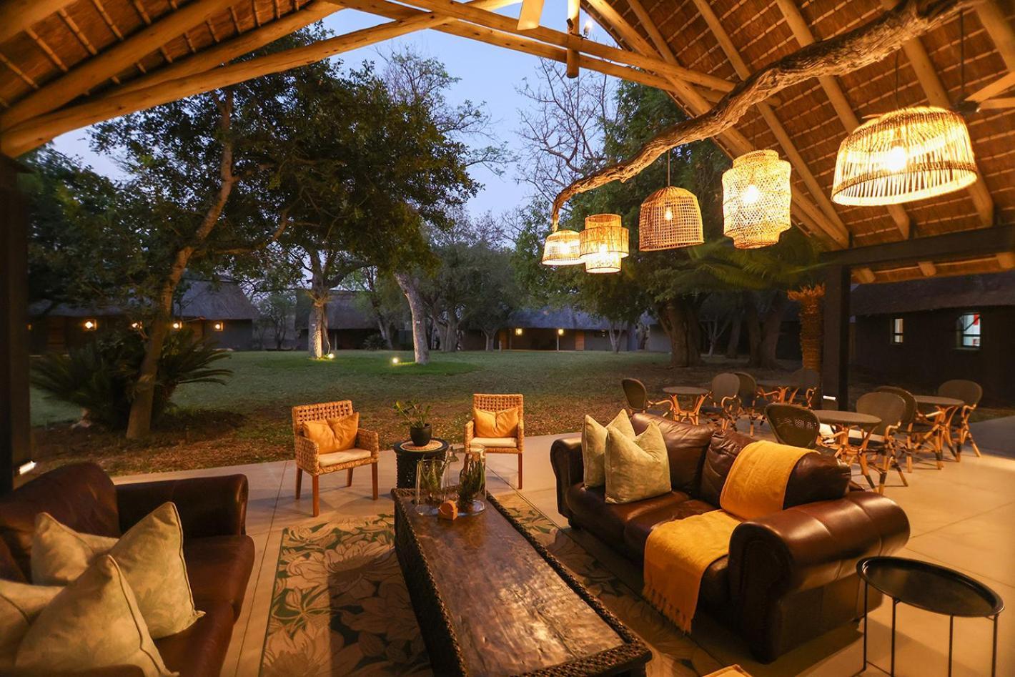 Tomo Safari Lodge フッドスプルイト エクステリア 写真