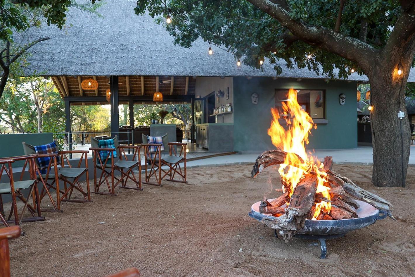 Tomo Safari Lodge フッドスプルイト エクステリア 写真