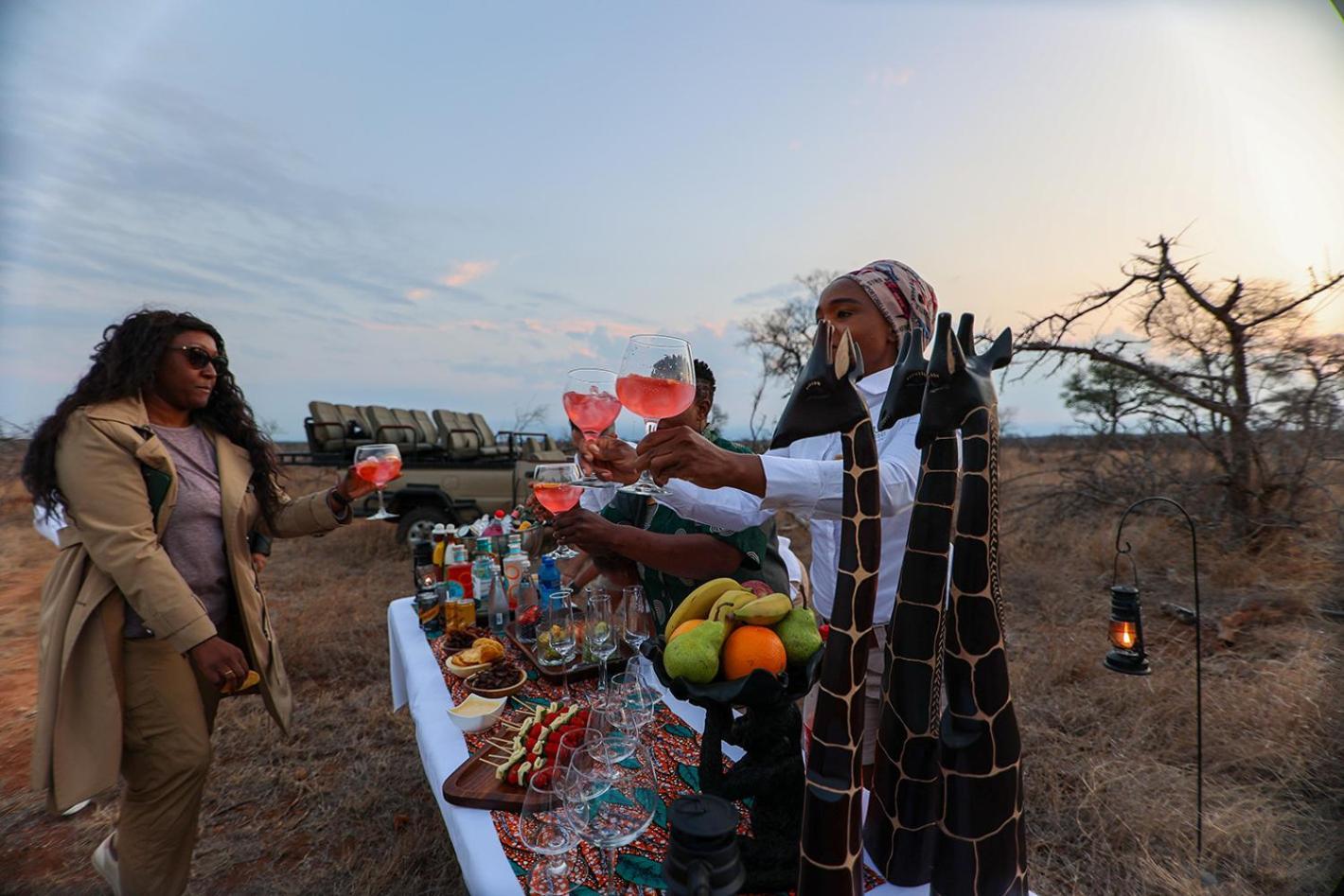 Tomo Safari Lodge フッドスプルイト エクステリア 写真